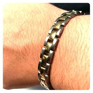 Gold and silver link bracelet